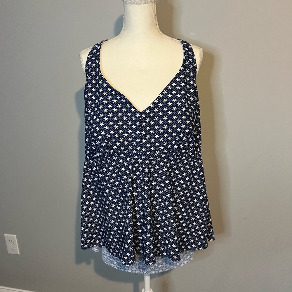 Lands' End Women’s Bathing Suit Top Plus Size 2X 20-22‎